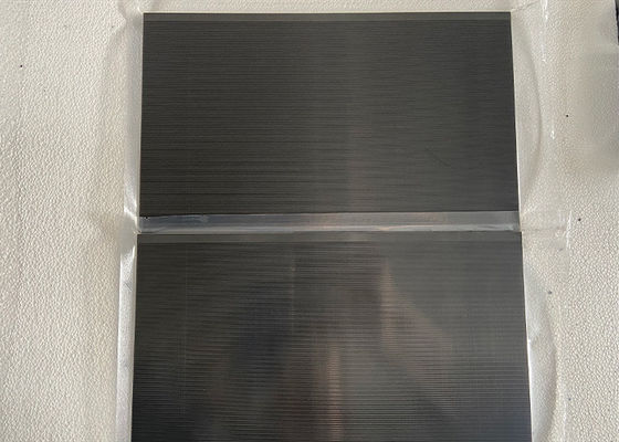 Le panneau de blocs de plats de graphite couvre pureté de matières premières de lingot d'électrode la grande
